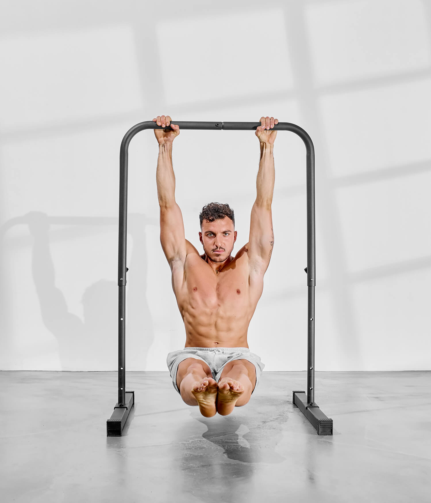 L-sit sur barre de street workout