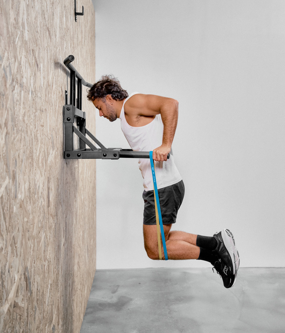 Pull Ups Dip Bar Crunches Exercises To Help Do Pull Ups Wall