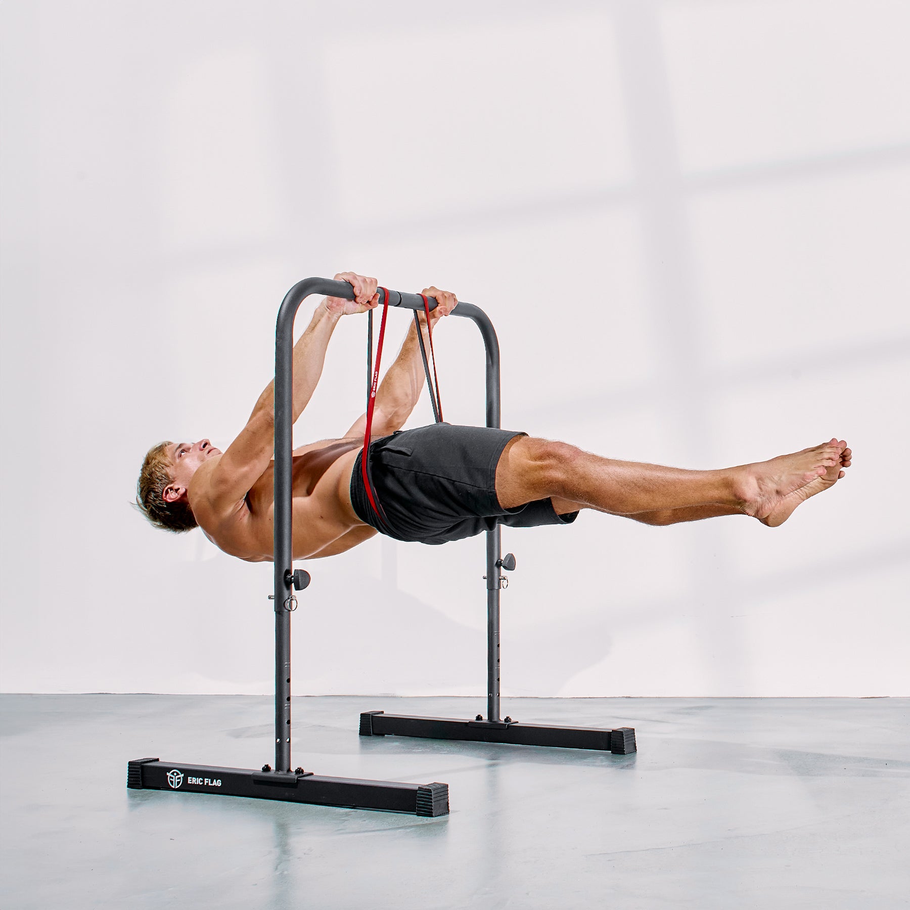 Calisthenics Bar + 3 Elastic Bands + Liquid Chalk